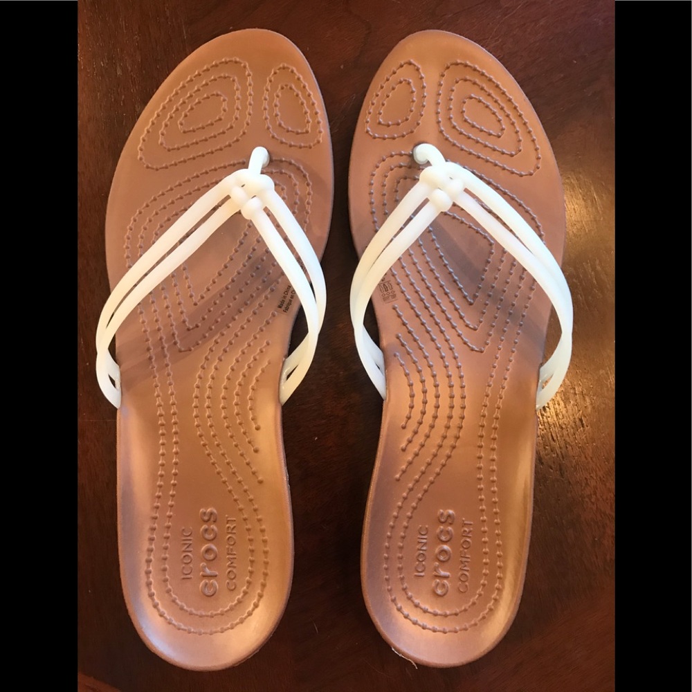 Croc flip flops Sz 7